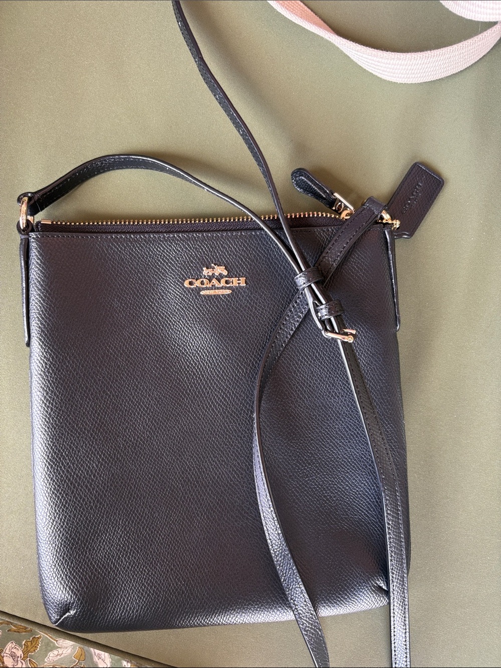 Coach bundle - Picture 4 of 11